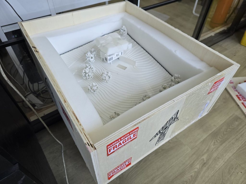 Architectural Design Model in Hamburg scale 1:200 - image 4